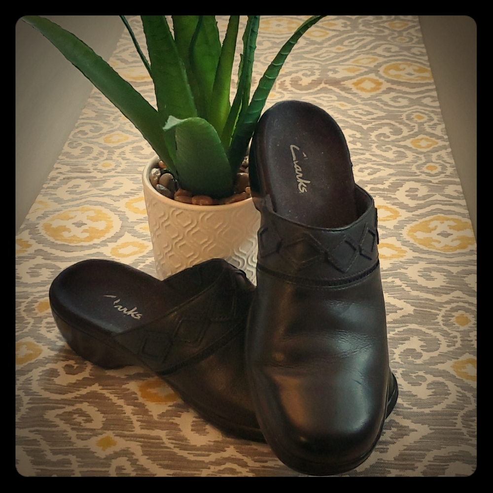 Clark's Clogs - Size 6.5